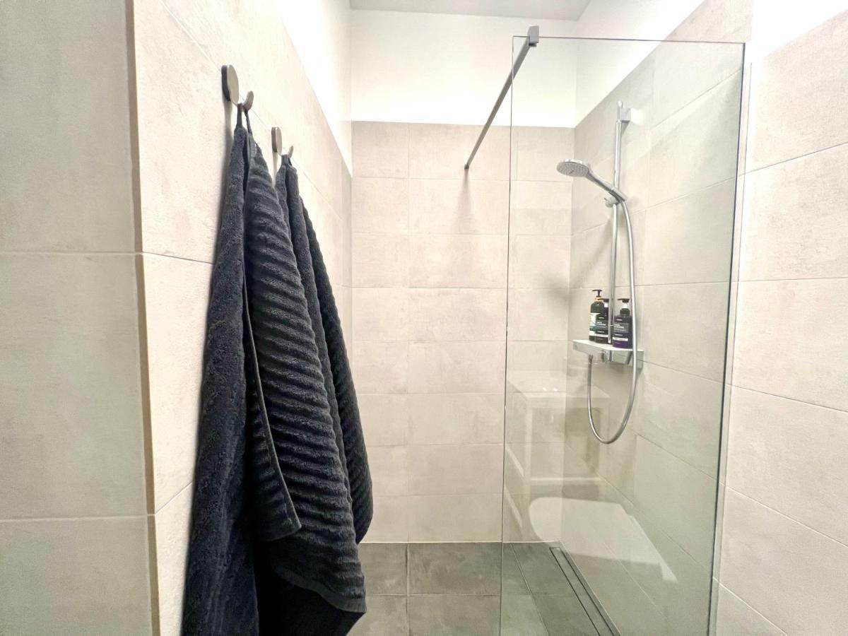 Stylish New Apartment In Riga Old Town - City Centre, Self Check-In, Walkable To Major Attractions Εξωτερικό φωτογραφία